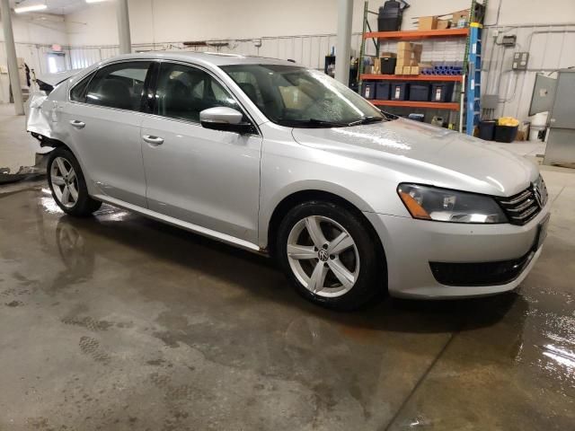 2013 Volkswagen Passat SE