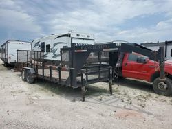 Camiones salvage para piezas a la venta en subasta: 2016 Utility Trailer