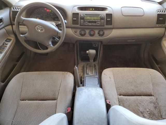 2004 Toyota Camry LE