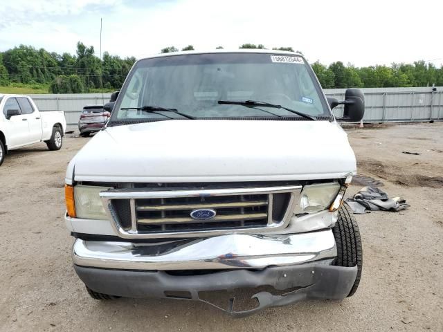 2006 Ford Econoline E350 Super Duty Wagon