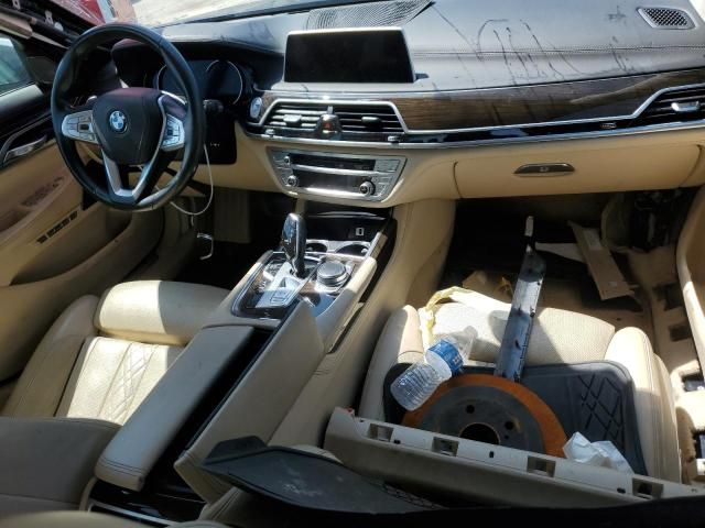 2016 BMW 750 XI