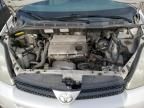 2005 Toyota Sienna XLE