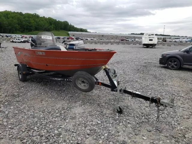 2009 Lund Marine Trailer