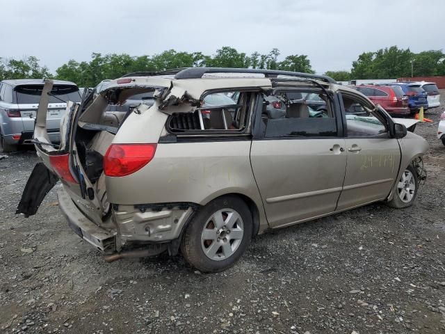 2007 Toyota Sienna XLE