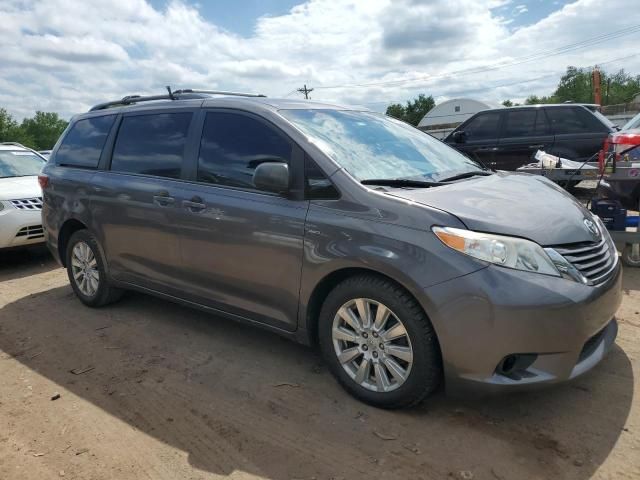 2017 Toyota Sienna LE