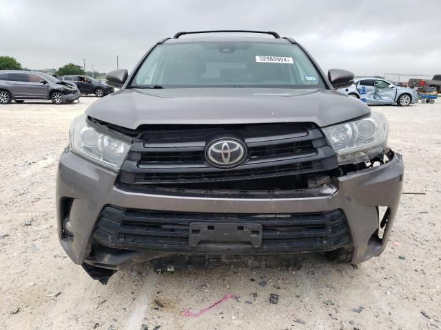 2018 Toyota Highlander SE