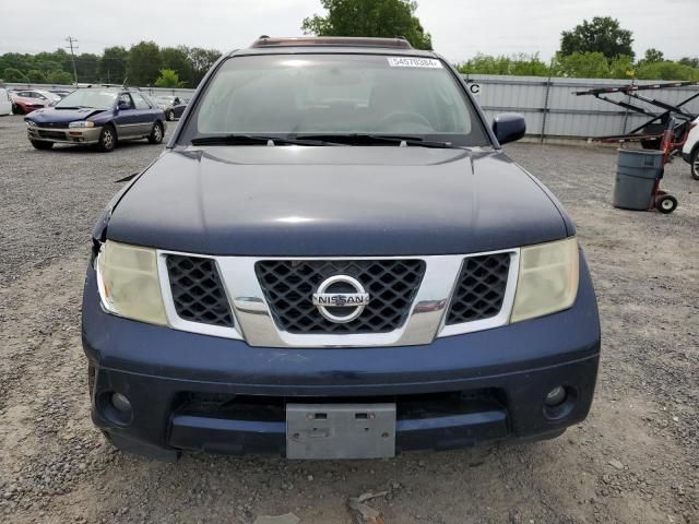 2007 Nissan Pathfinder LE