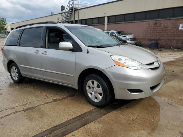 2008 Toyota Sienna XLE