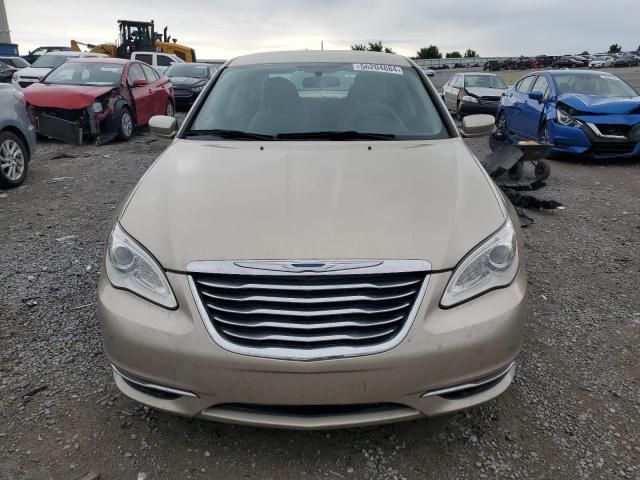 2013 Chrysler 200 Touring