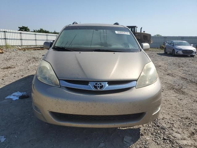 2006 Toyota Sienna XLE