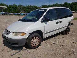 Salvage cars for sale from Copart Charles City, VA: 1996 Plymouth Voyager