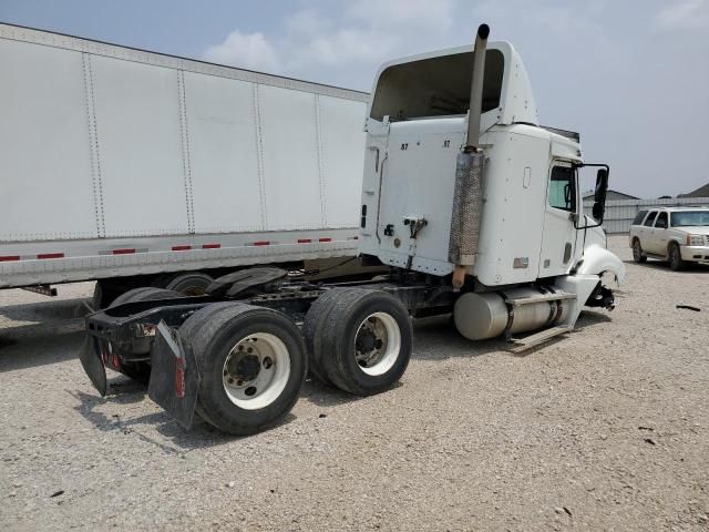 2005 Freightliner Conventional Columbia