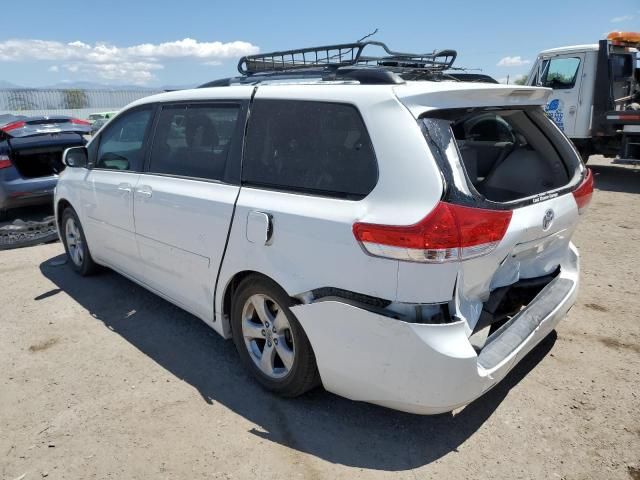 2014 Toyota Sienna LE