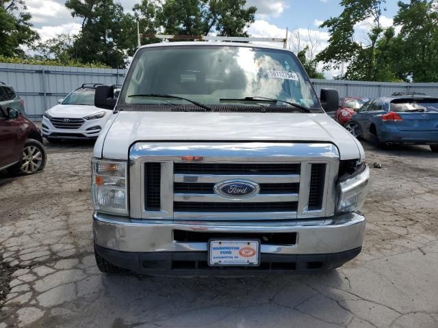 2012 Ford Econoline E350 Super Duty Wagon