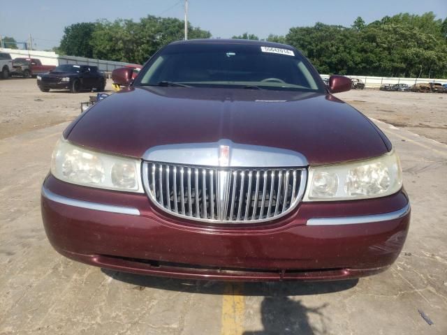 2002 Lincoln Town Car Executive