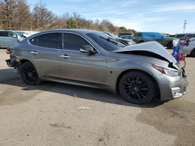 2015 Infiniti Q70 3.7