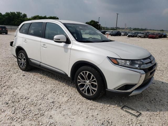 2016 Mitsubishi Outlander SE