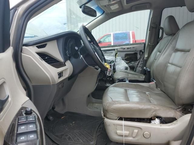 2015 Toyota Sienna XLE