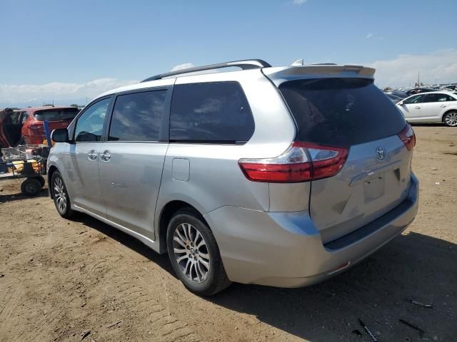 2019 Toyota Sienna XLE