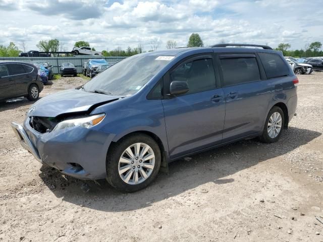 2014 Toyota Sienna XLE