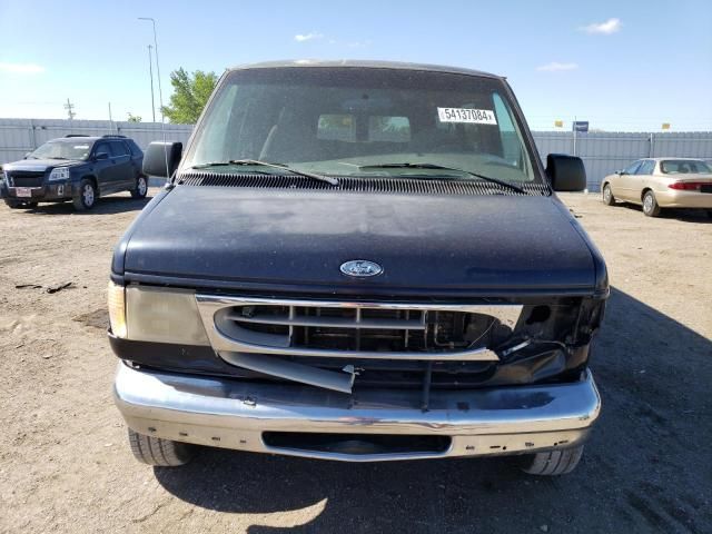 1999 Ford Econoline E350 Super Duty Wagon