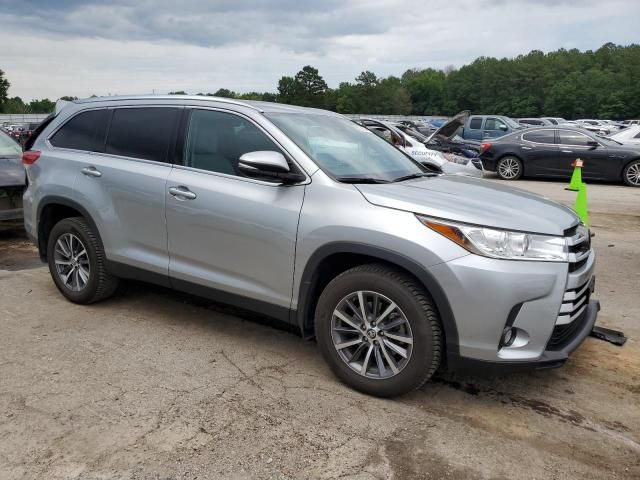 2019 Toyota Highlander SE