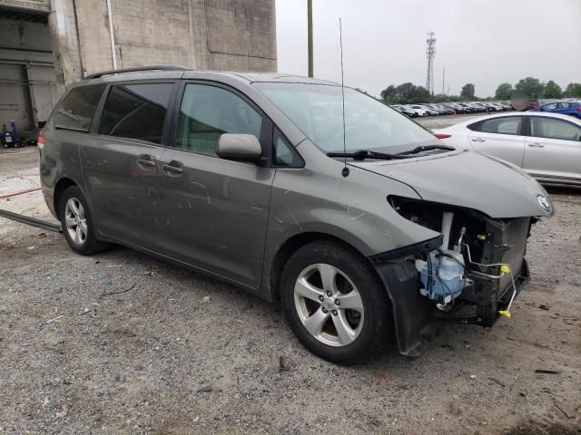 2011 Toyota Sienna LE