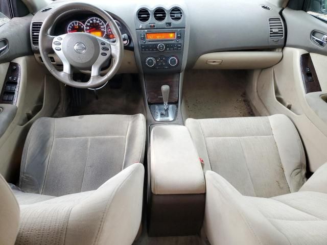 2010 Nissan Altima Base