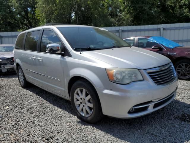 2011 Chrysler Town & Country Touring L