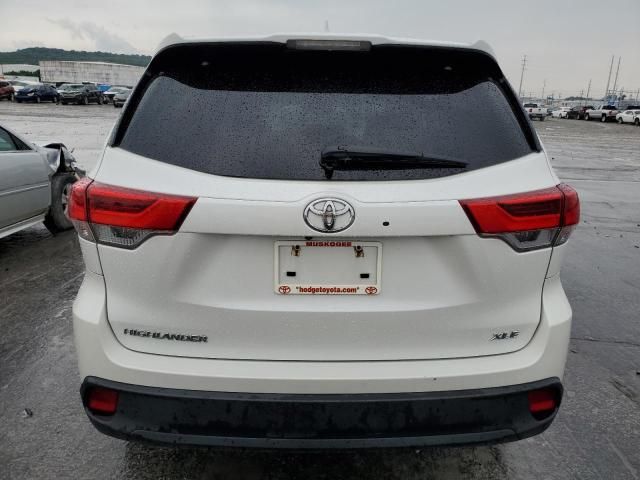 2017 Toyota Highlander SE