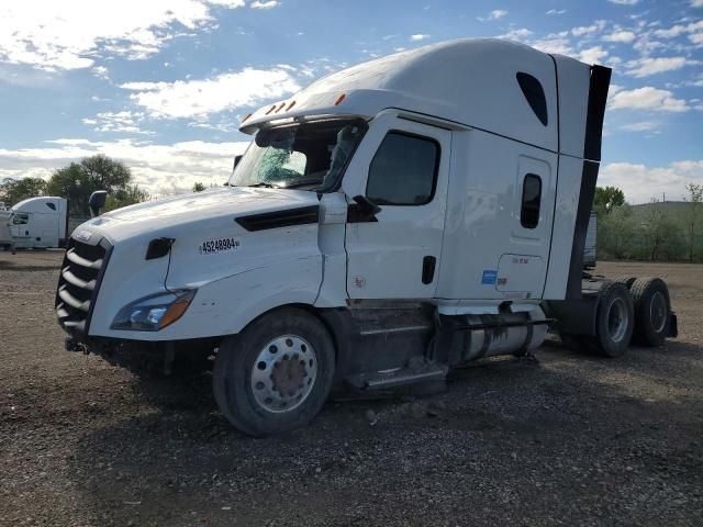 2024 Freightliner Cascadia 126