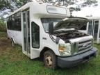 2011 Ford Econoline E450 Super Duty Cutaway Van