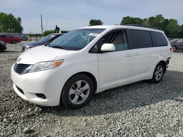 2012 Toyota Sienna LE