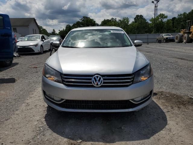 2014 Volkswagen Passat SEL