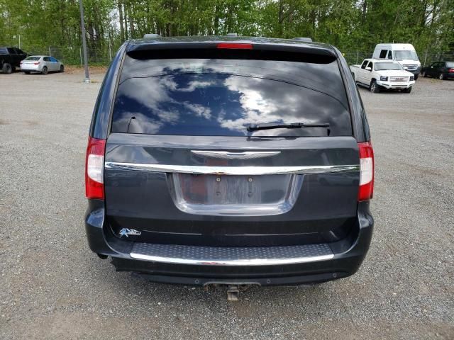 2012 Chrysler Town & Country Touring L