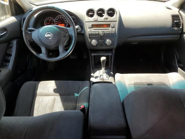 2010 Nissan Altima Base