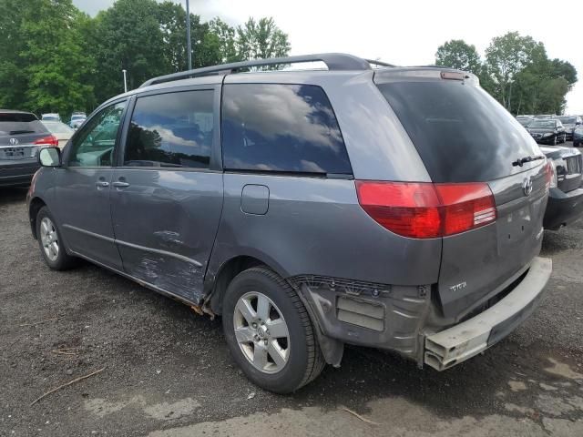 2005 Toyota Sienna CE