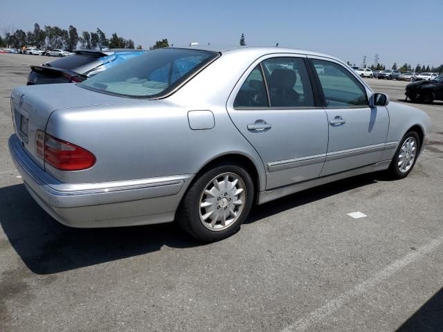 2001 Mercedes-Benz E 320