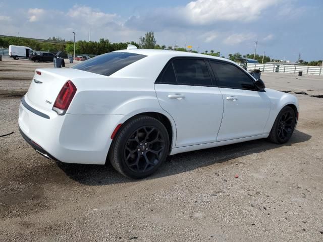 2019 Chrysler 300 Touring