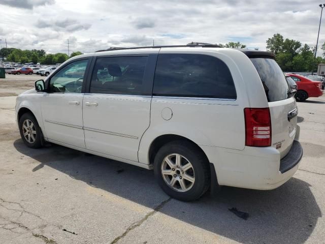 2009 Chrysler Town & Country Touring