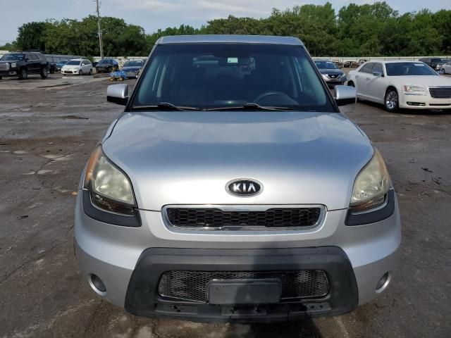 2010 KIA Soul +