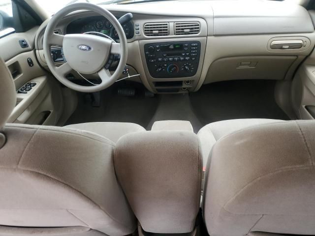 2004 Ford Taurus SE