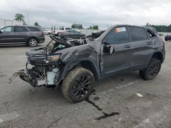 SUV salvage a la venta en subasta: 2021 Jeep Cherokee Latitude LUX