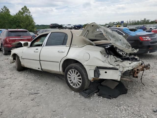 2005 Lincoln Town Car Signature