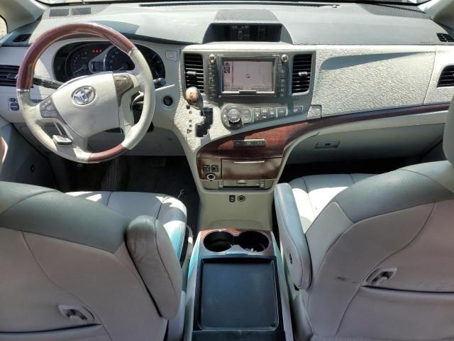 2011 Toyota Sienna XLE