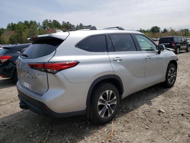 2021 Toyota Highlander Hybrid XLE