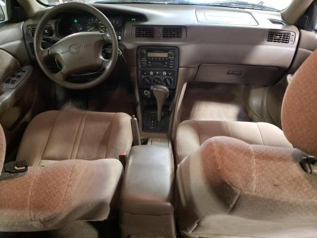 2000 Toyota Camry CE