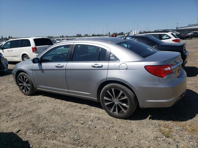 2013 Chrysler 200 Touring