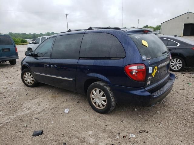 2005 Chrysler Town & Country Touring