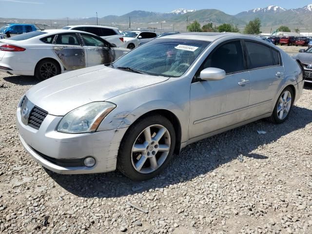 2004 Nissan Maxima SE